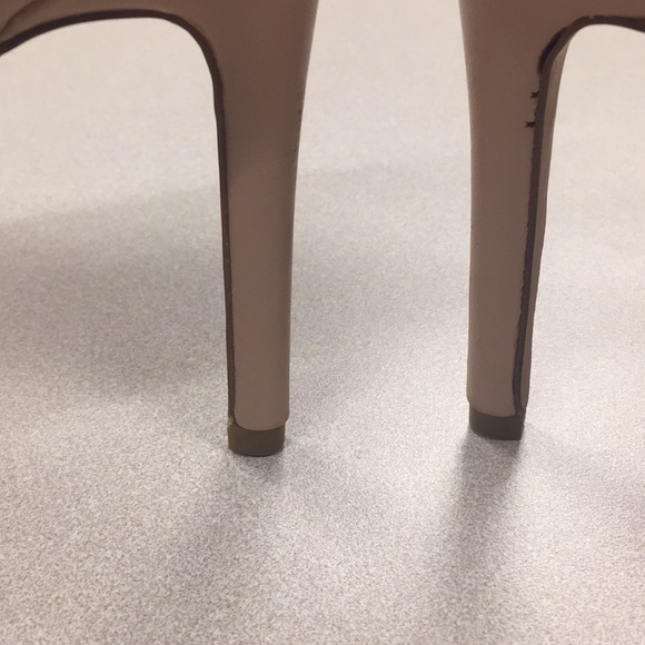 BCBG Heels - Picture 5 of 6